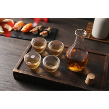 Load image into Gallery viewer, Japanese Sake Set (glass)
